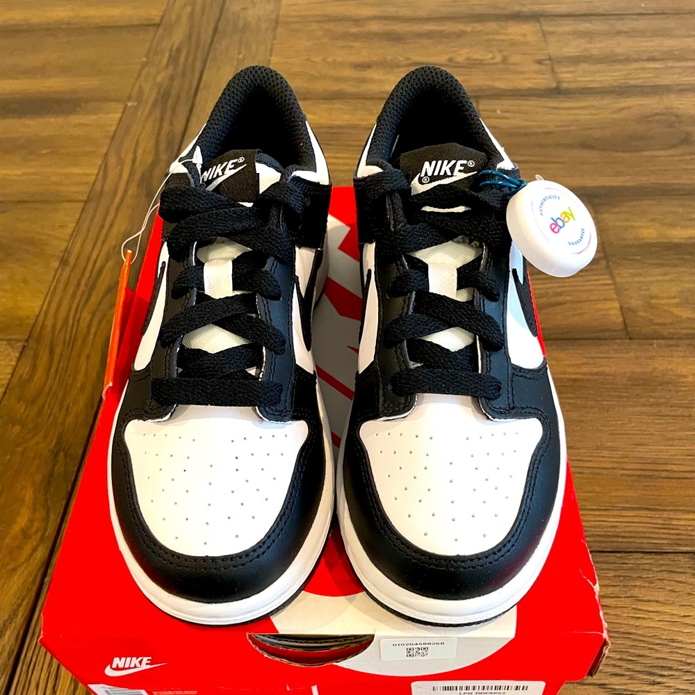 Nike Dunk Low Panda Dunks size youth 1. New in box.